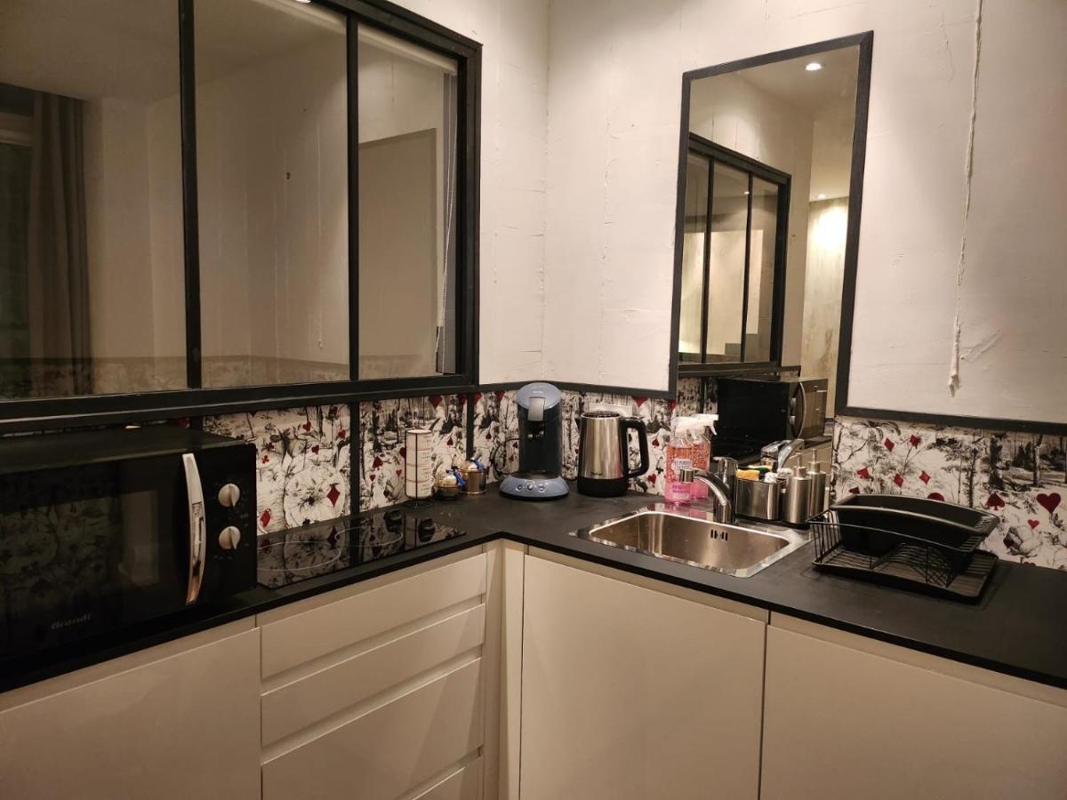 Charmant Cocon Iode Cosy Equipe, Baigne De Lumiere, Situe Au Coeur De La Rochelle A 1Min A Pied Du Marche Central Avec Tv Et Wifi エクステリア 写真